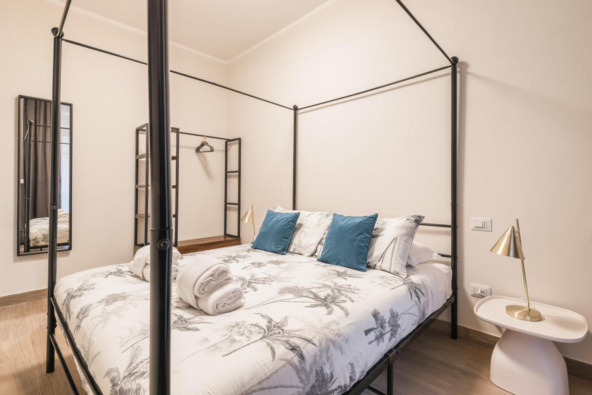 C3 Top Class Apartment, 2 Camere Da Letto, 2 Bagni, Giardino Distante 15 Minuti A Piedi Da Fontana Di Trevi Roma Dış mekan fotoğraf