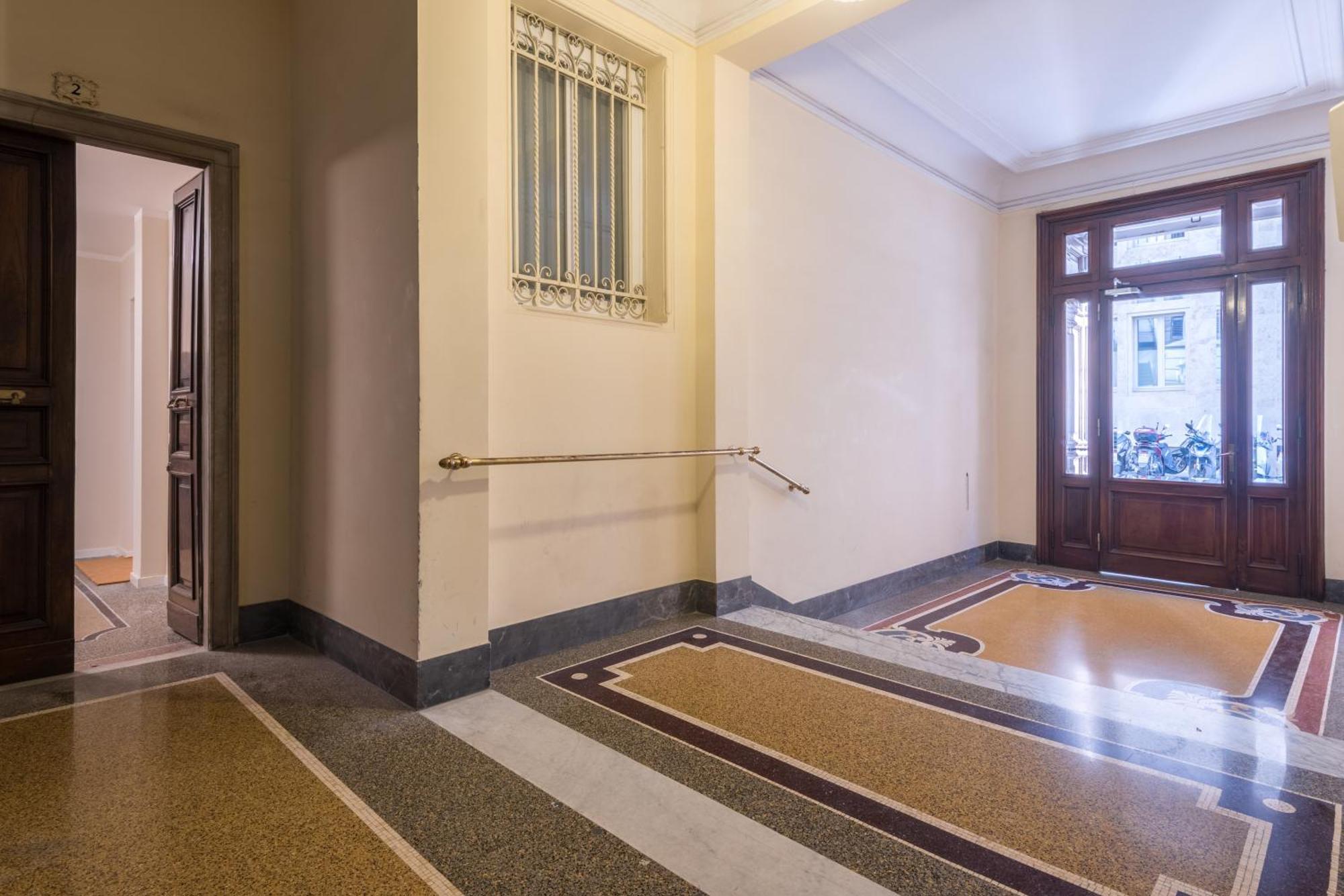 C3 Top Class Apartment, 2 Camere Da Letto, 2 Bagni, Giardino Distante 15 Minuti A Piedi Da Fontana Di Trevi Roma Dış mekan fotoğraf