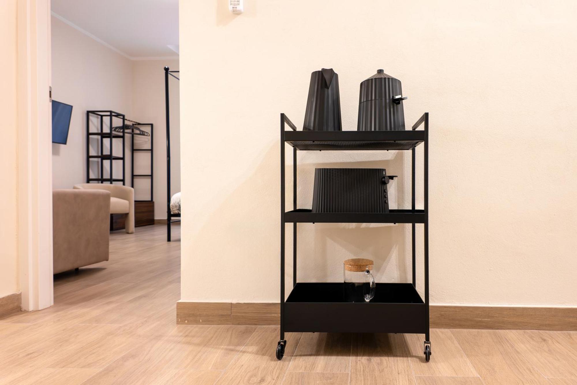 C3 Top Class Apartment, 2 Camere Da Letto, 2 Bagni, Giardino Distante 15 Minuti A Piedi Da Fontana Di Trevi Roma Dış mekan fotoğraf
