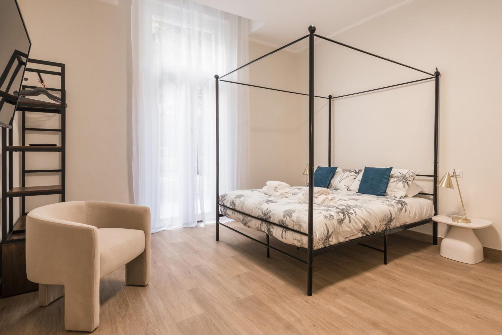 C3 Top Class Apartment, 2 Camere Da Letto, 2 Bagni, Giardino Distante 15 Minuti A Piedi Da Fontana Di Trevi Roma Dış mekan fotoğraf